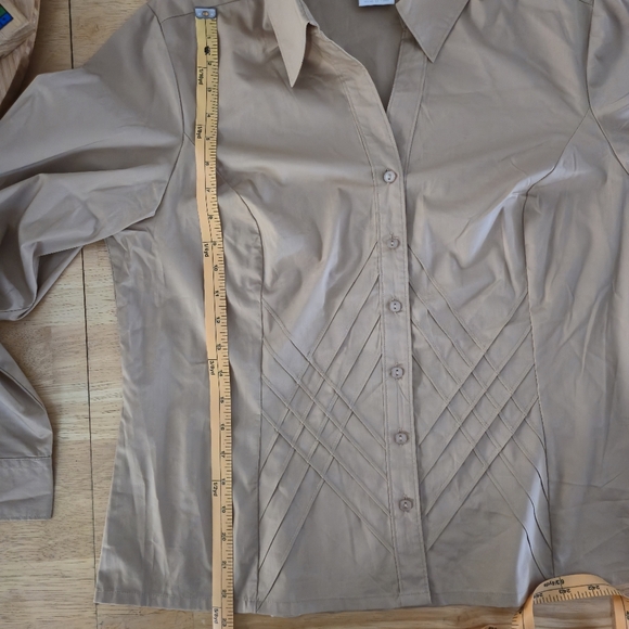 FDJ Blouse 16 Tan Khaki Pin-Tuck Button-Down Minimalist Dark Academia Utility - Picture 14 of 15